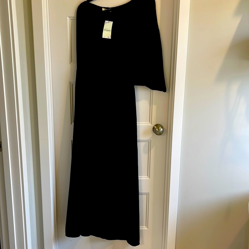 Long, off one shoulder dress- black